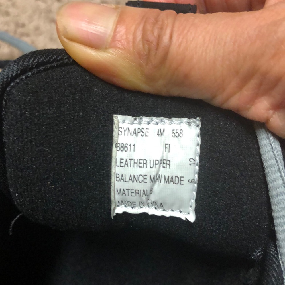 Sneaker - Picture 8 of 8